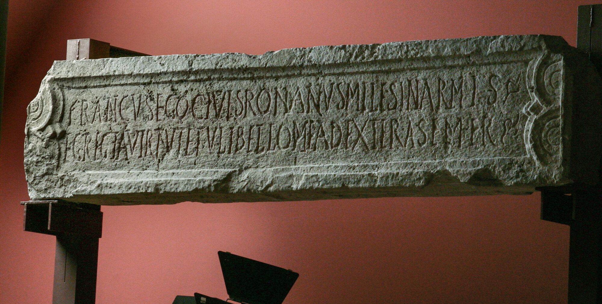 Inscripción funeraria de Aquincum frontera romana limes romano