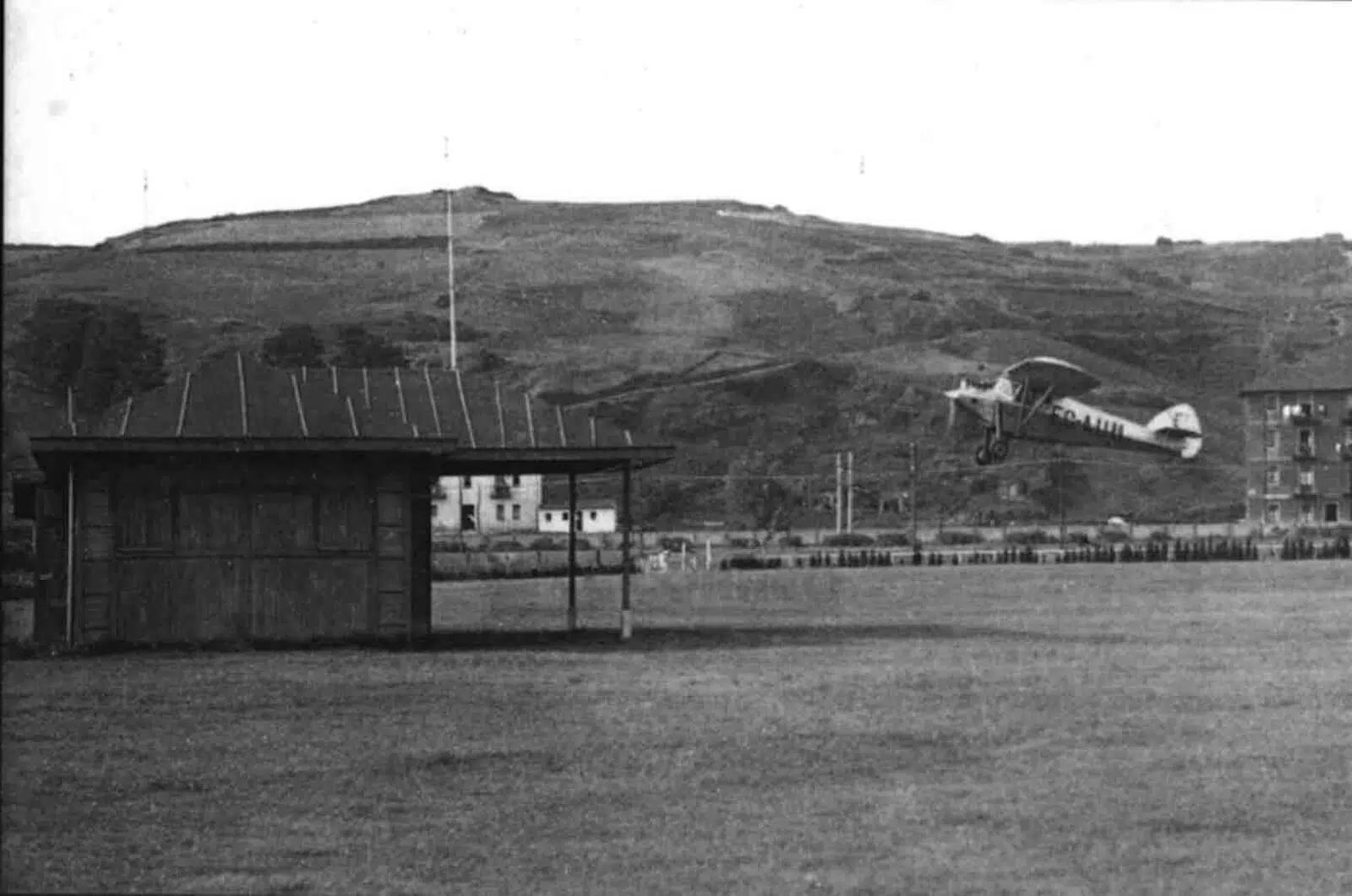 Potez 36 del asturiano Benjamín Gutiérrez Junco despegando de Lamiako